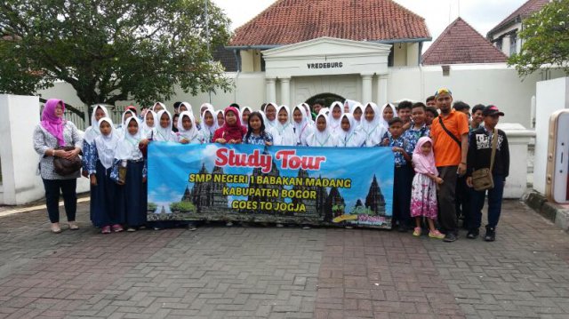 Study Tour 2017 Goes To Yogyakarta